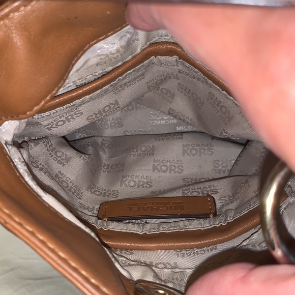 Michael Kors cognac tassel leather crosssbody bag - Picture 4 of 7